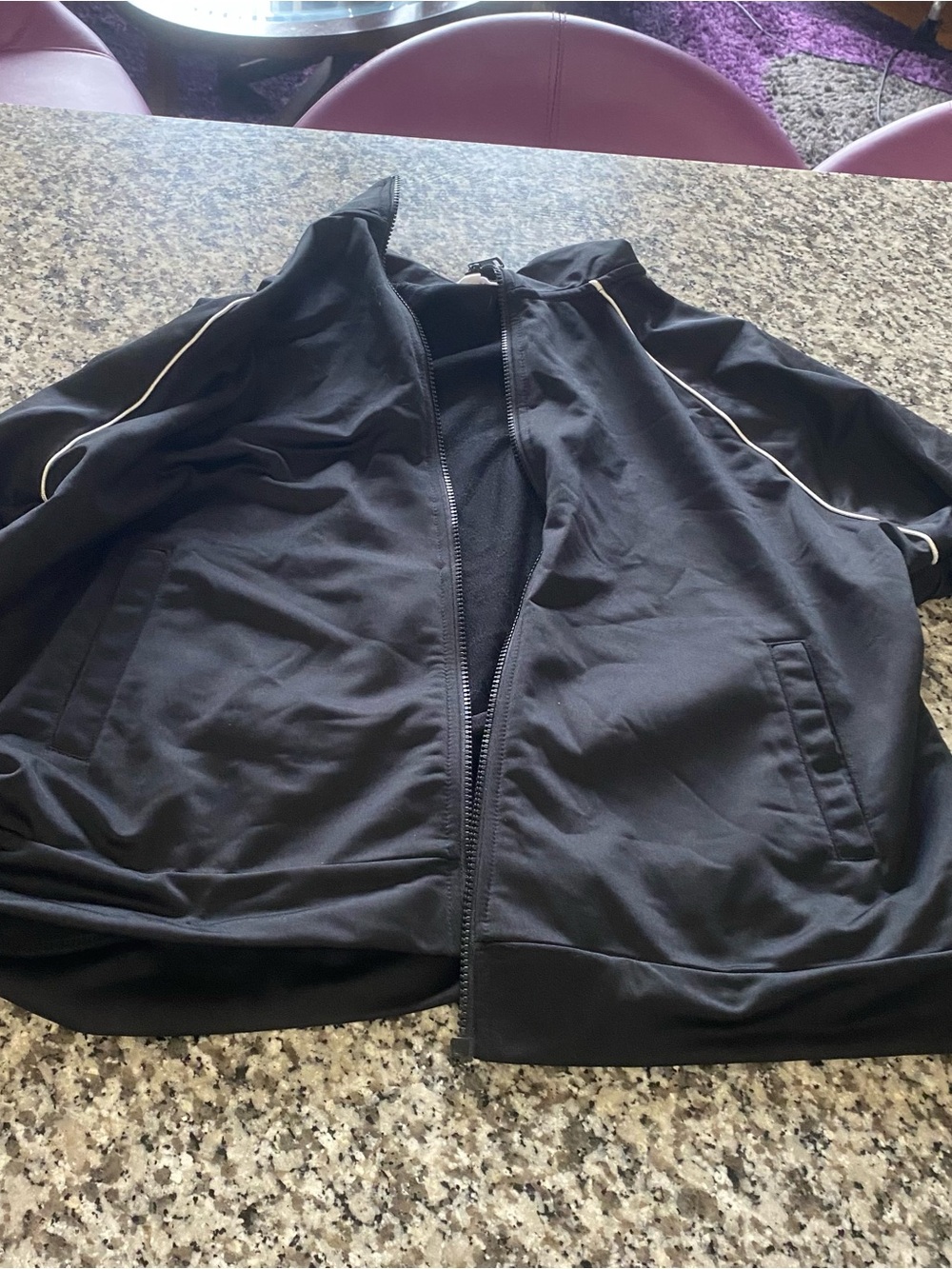 Women's 3 pice jogging suit  paints medium jacket  xl top xl